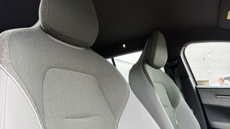 Volvo EX30 200kW SM Extended Range Plus 69kWh 5dr Auto Electric Estate
